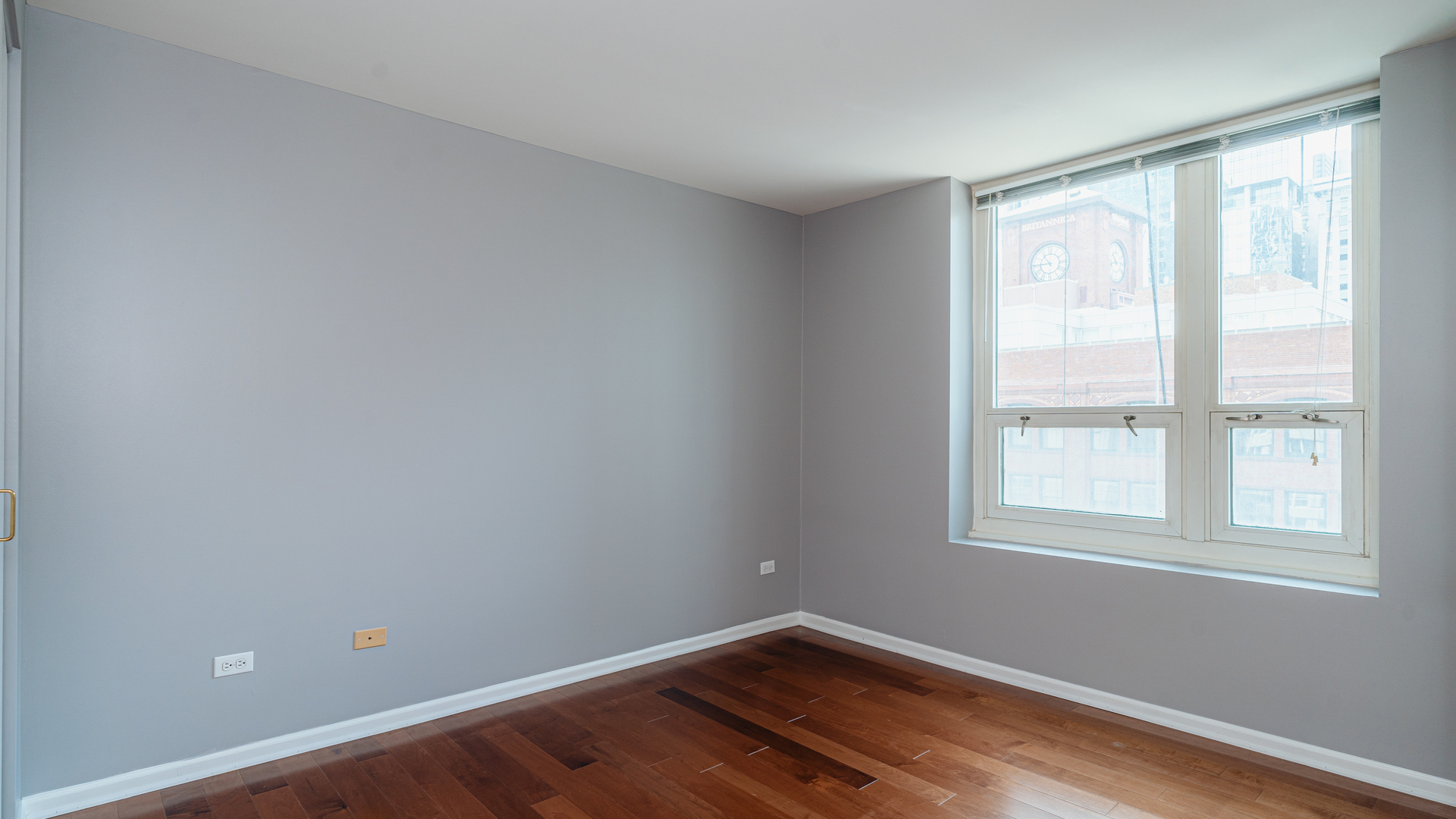 345 N La Salle Drive Unit: 908