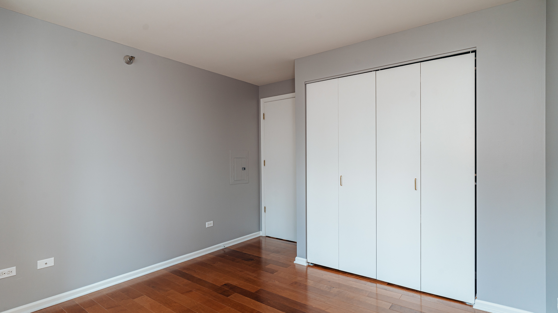 345 N La Salle Drive Unit: 908