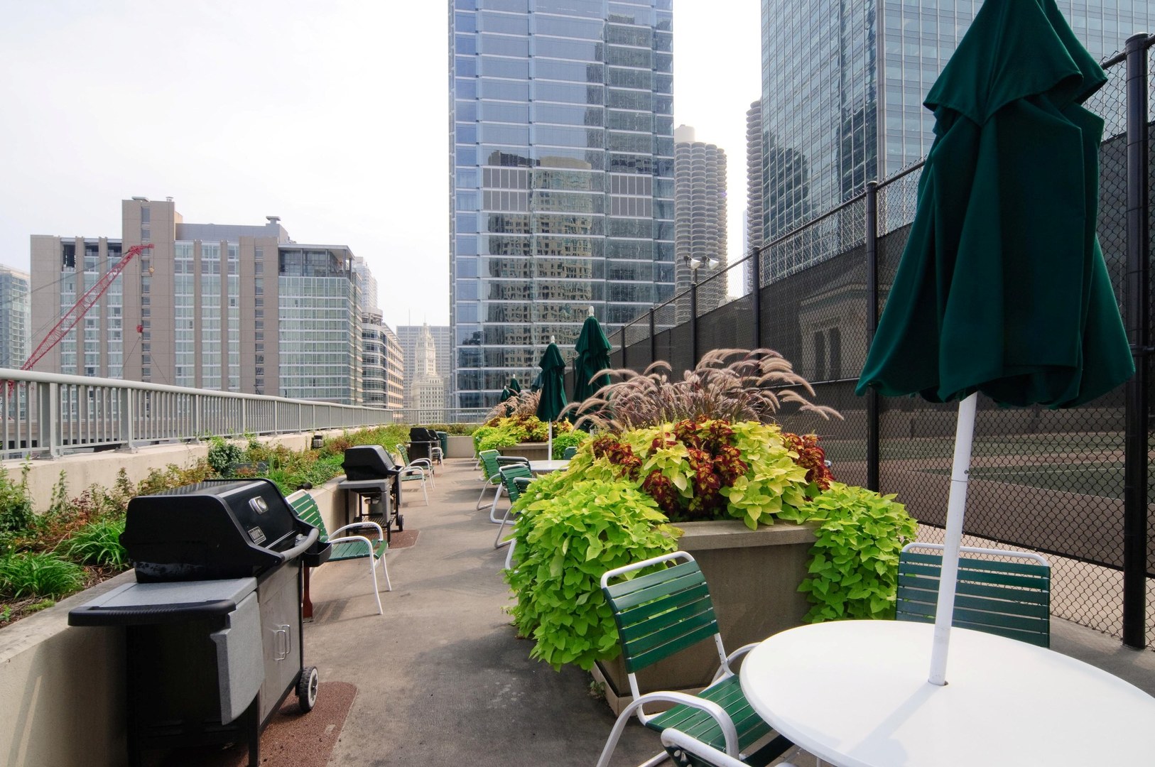 345 N La Salle Drive Unit: 908