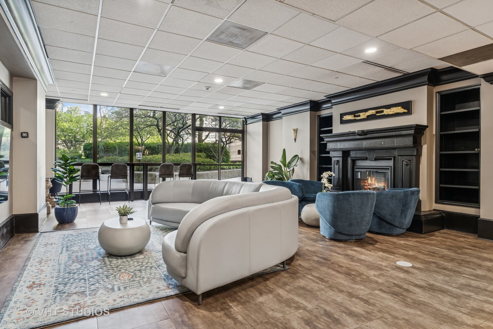 10 E Ontario Street Unit: 905