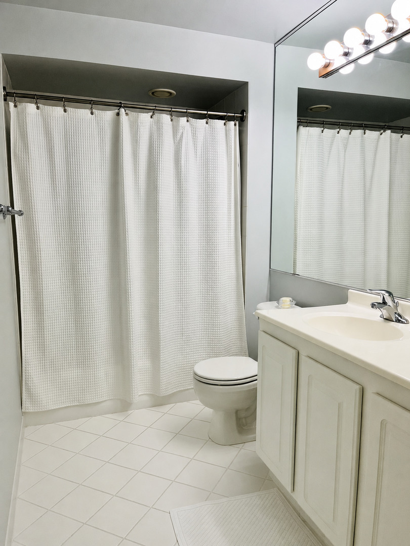 345 N LASALLE Drive Unit: 1505