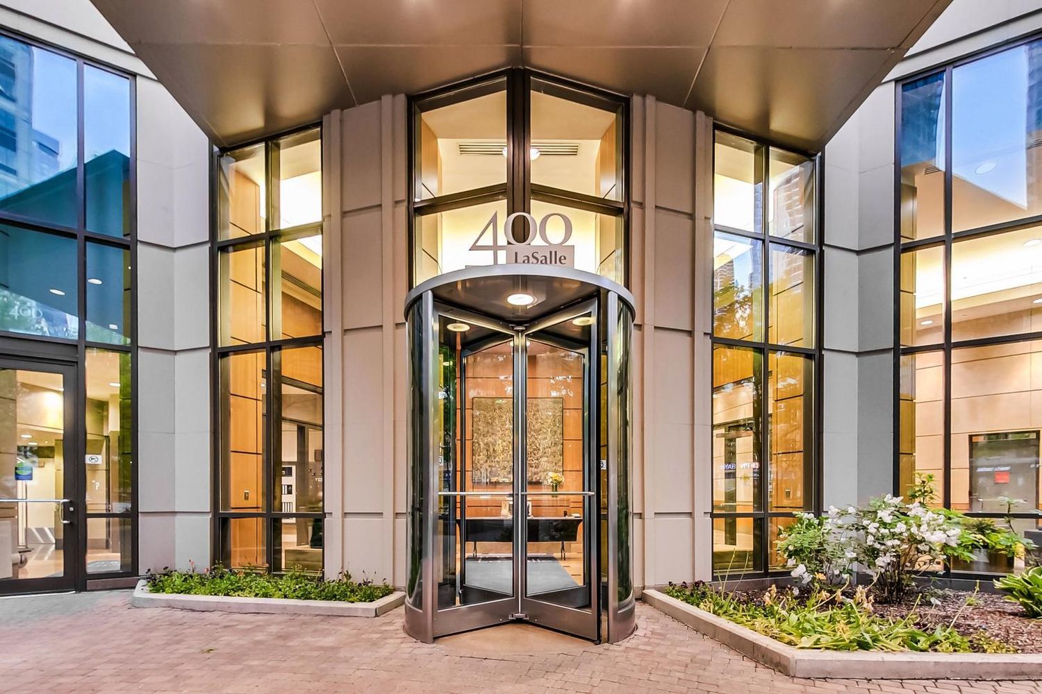 400 N LaSalle Street Unit: 1312