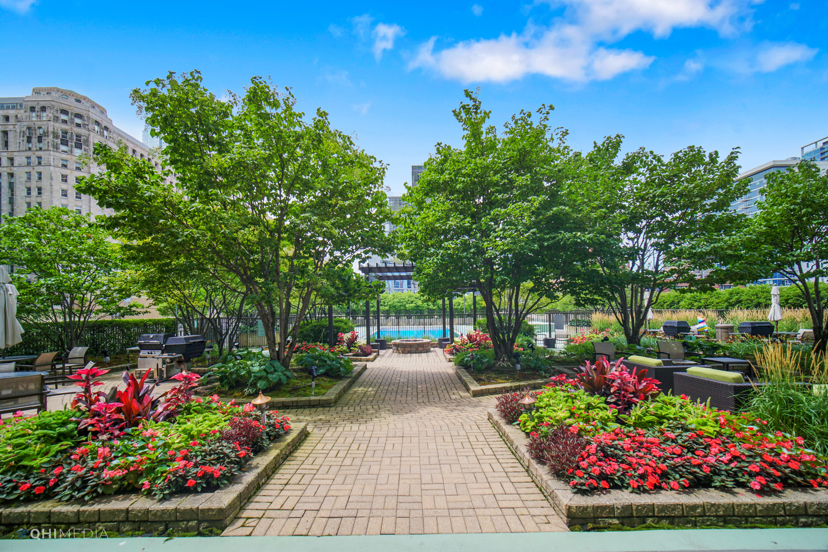400 N LaSalle Street Unit: 1312
