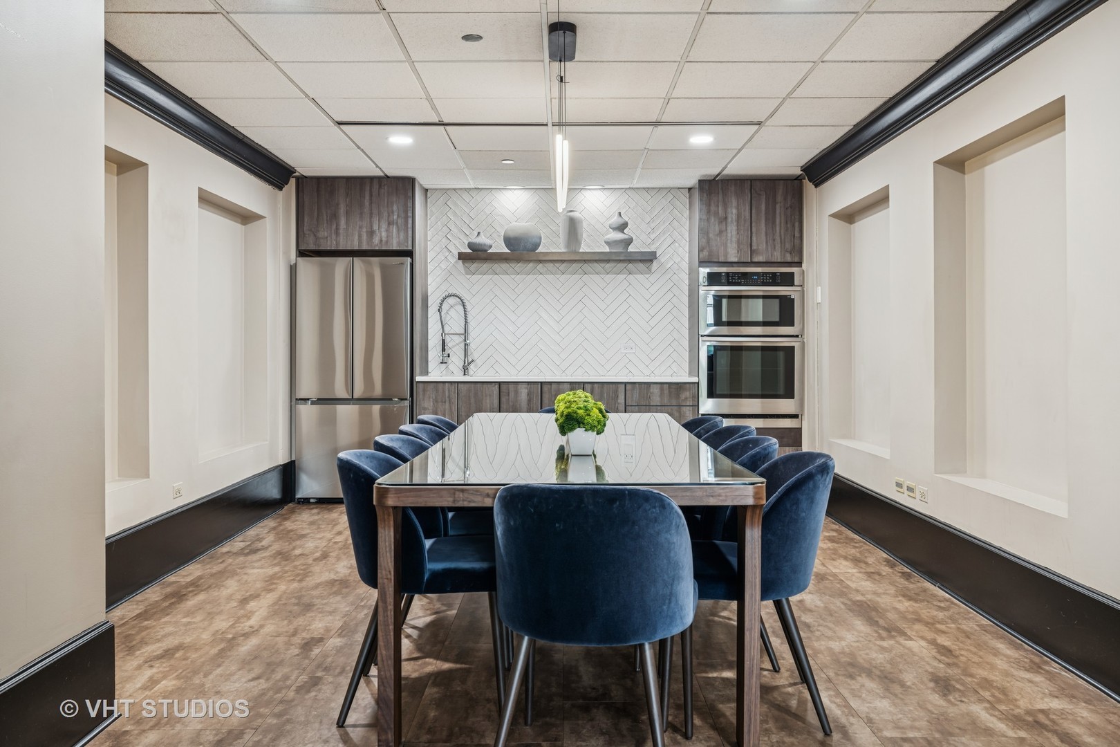 10 E ONTARIO Street Unit: 4304