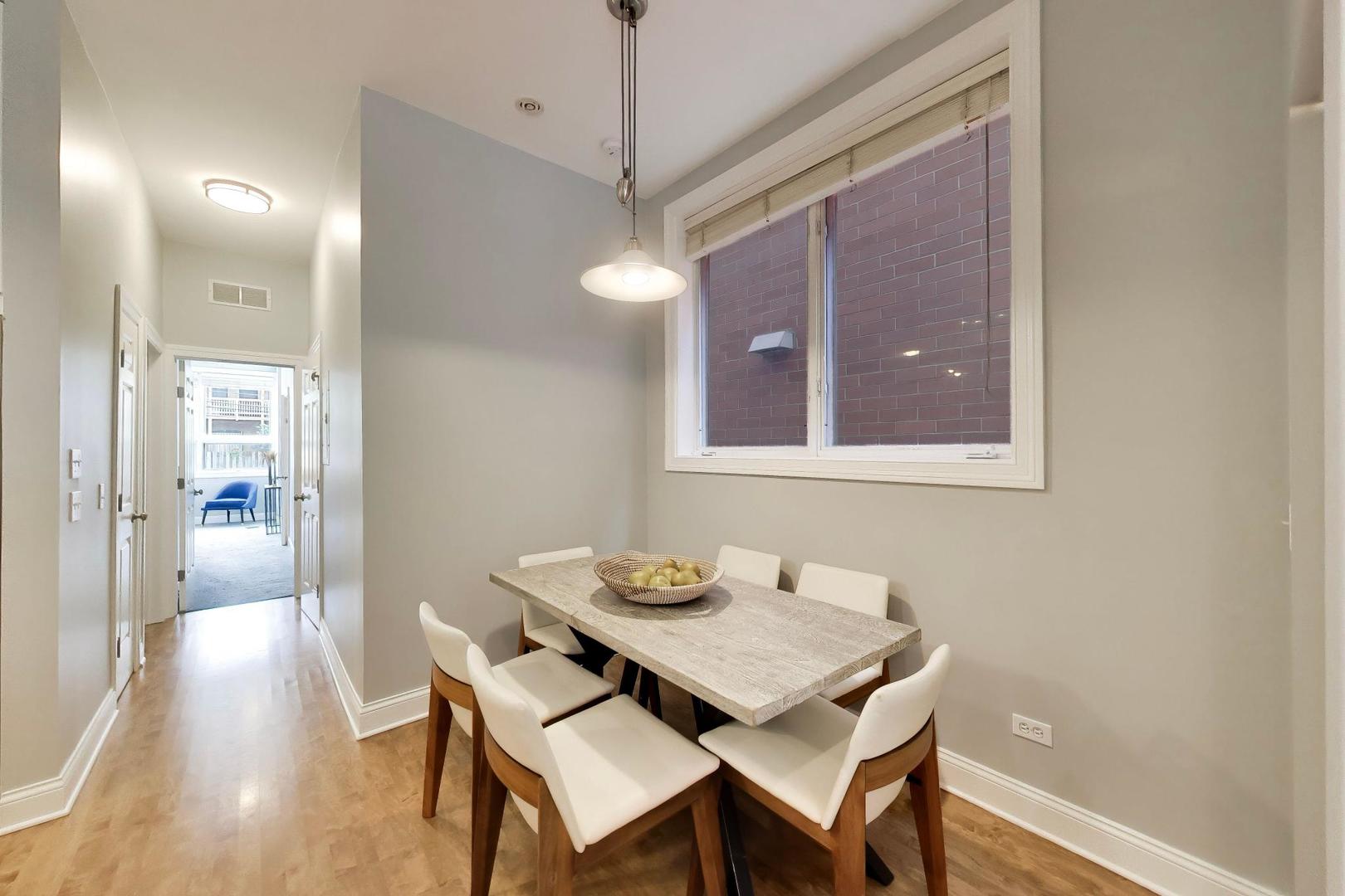1887 N POE Street Unit: 1R