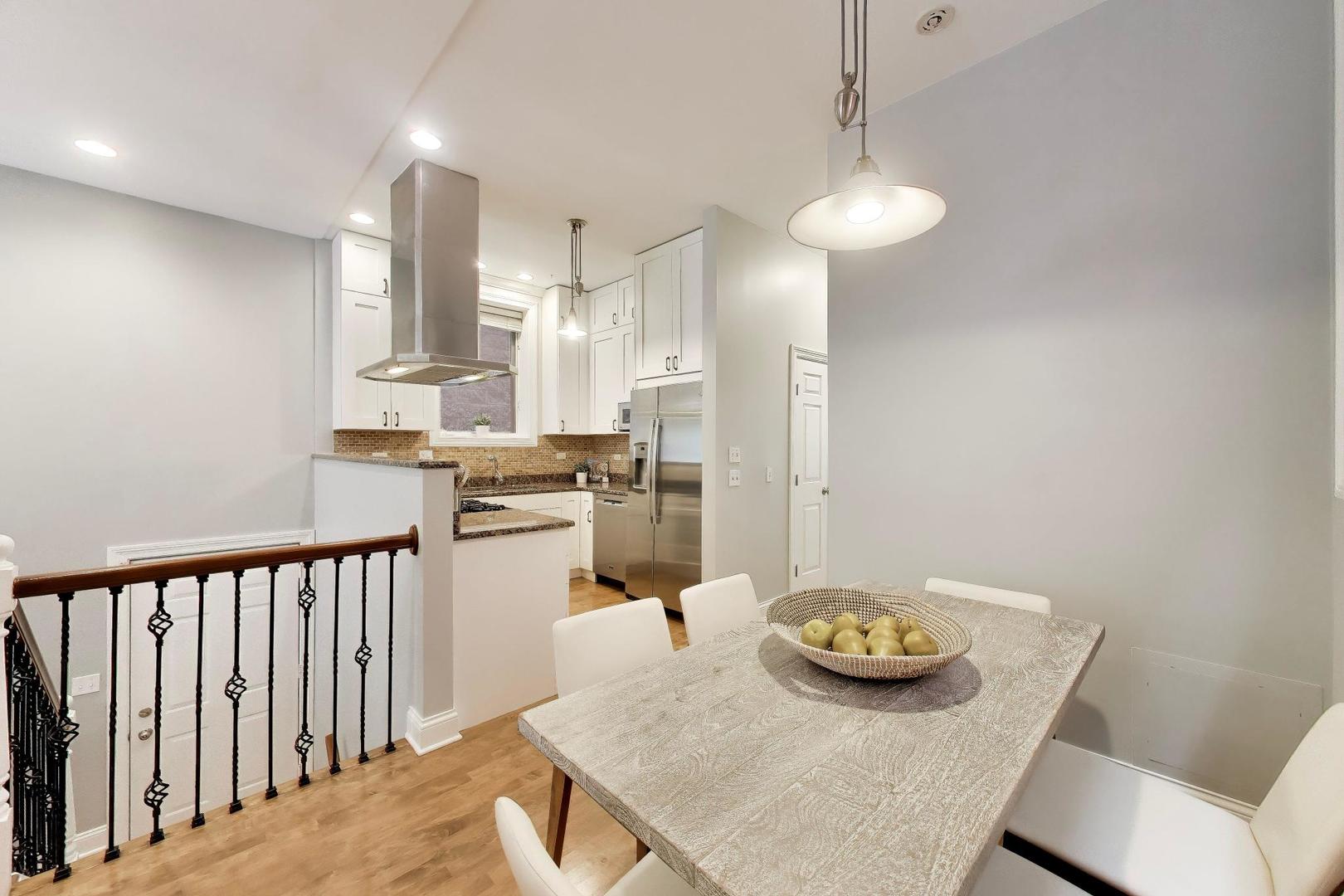 1887 N POE Street Unit: 1R