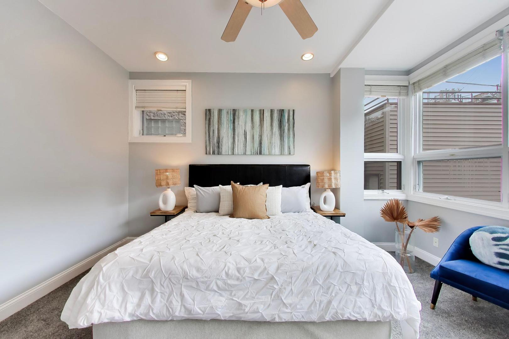 1887 N POE Street Unit: 1R