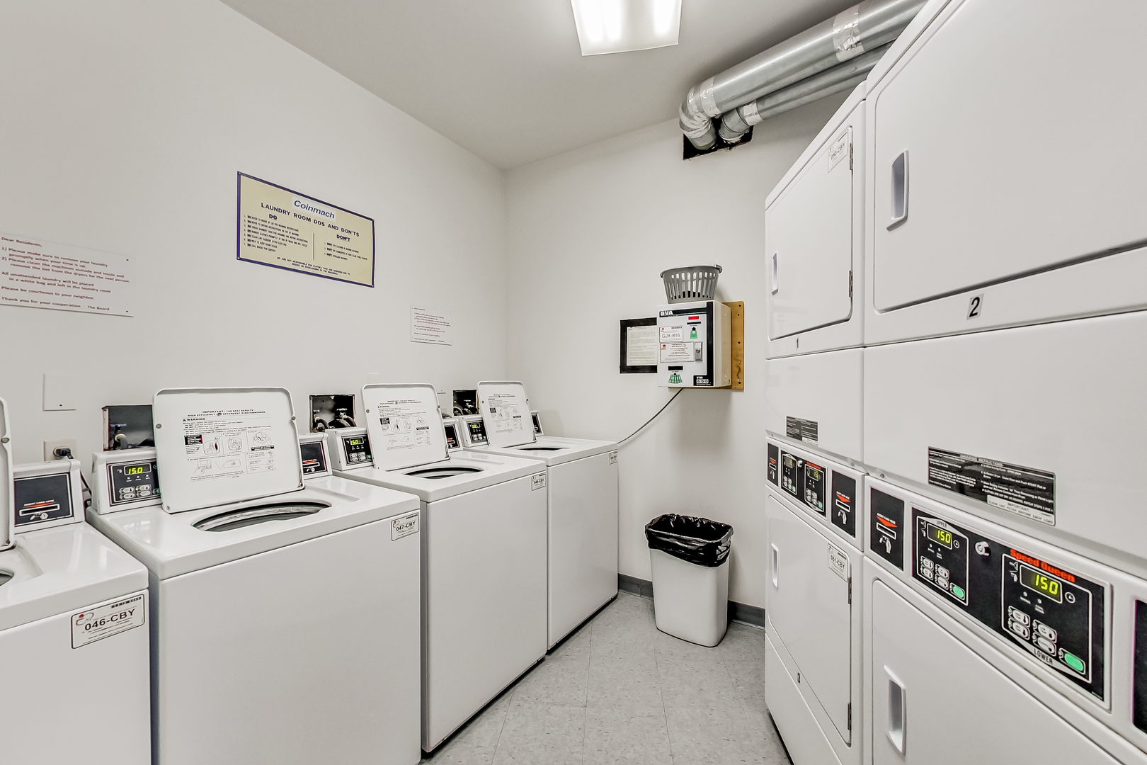 3323 N PAULINA Street Unit: 4E