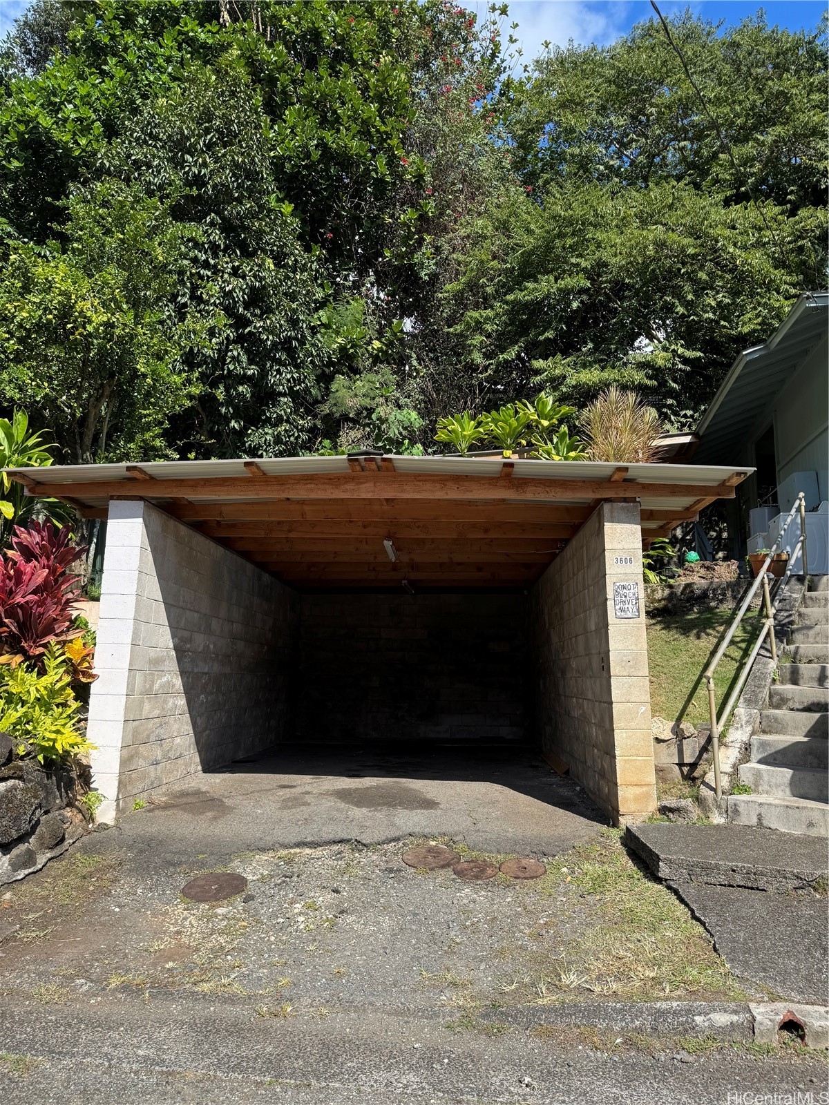 3606 Halekipa Place