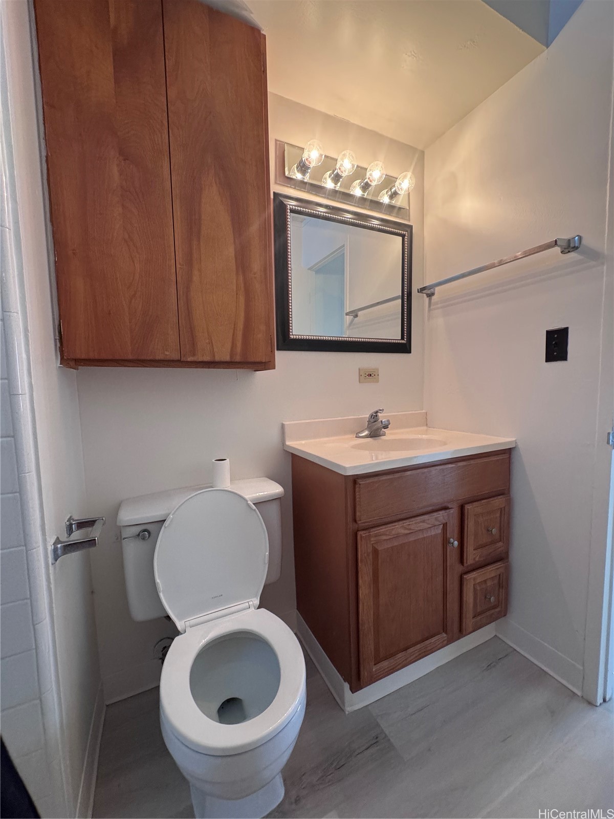 1714 Anapuni Street 304