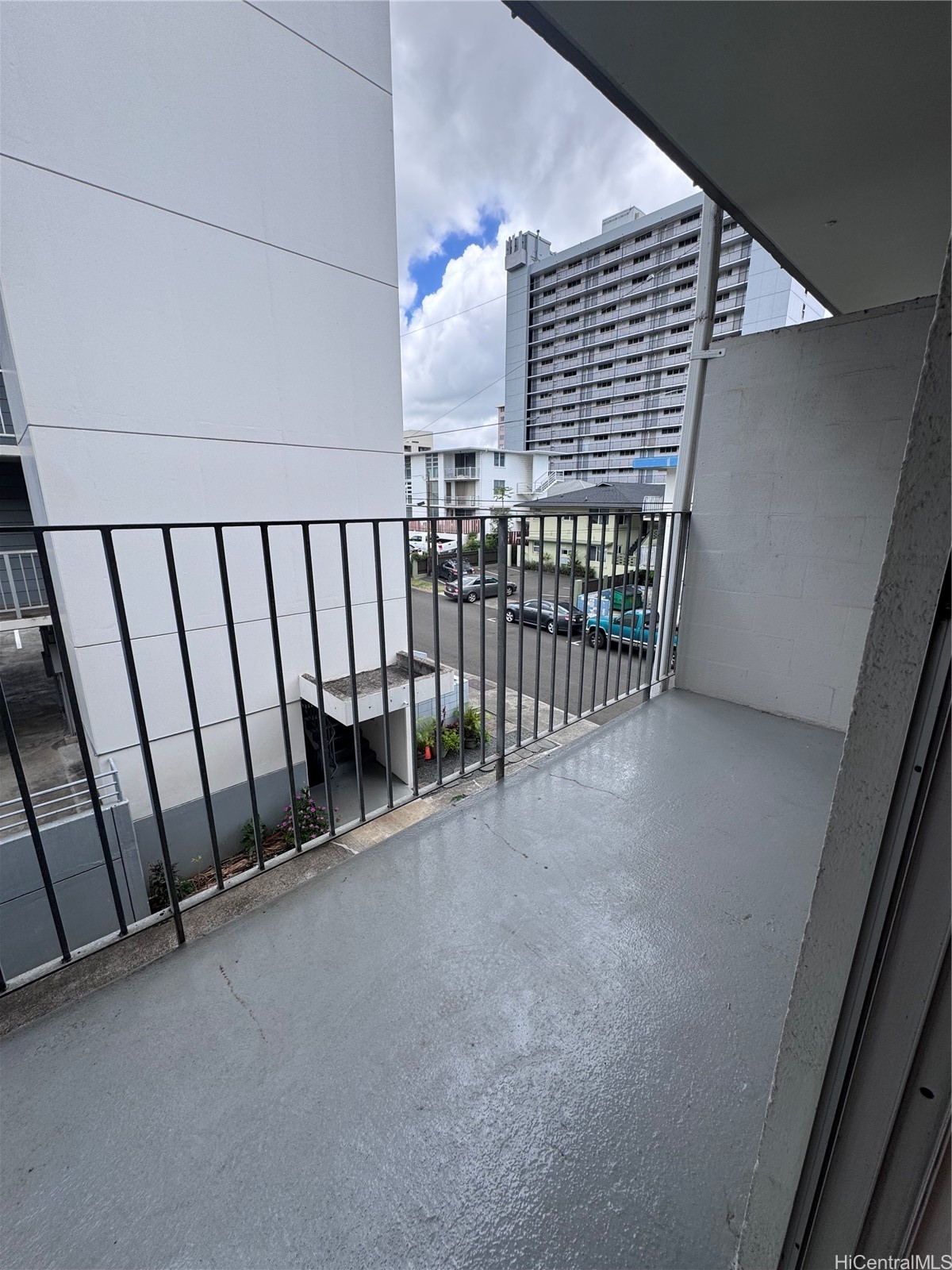 1714 Anapuni Street 304