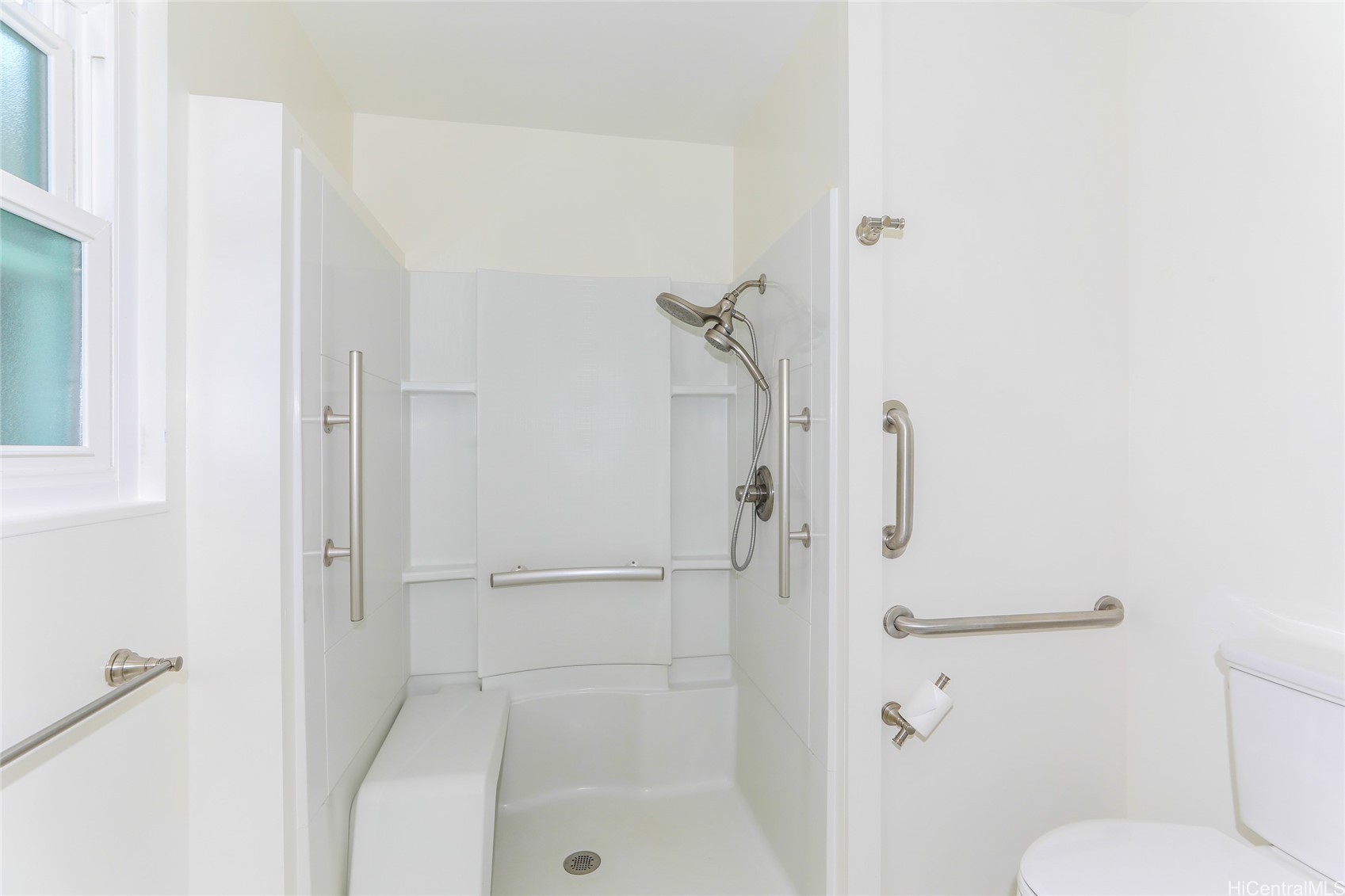 95-1050 Makaikai Street P28