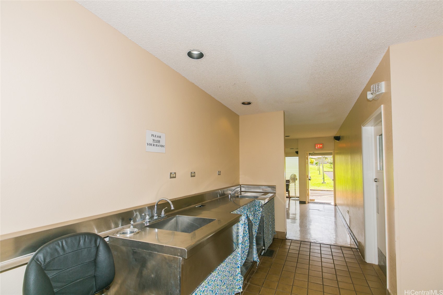 95-1050 Makaikai Street P28