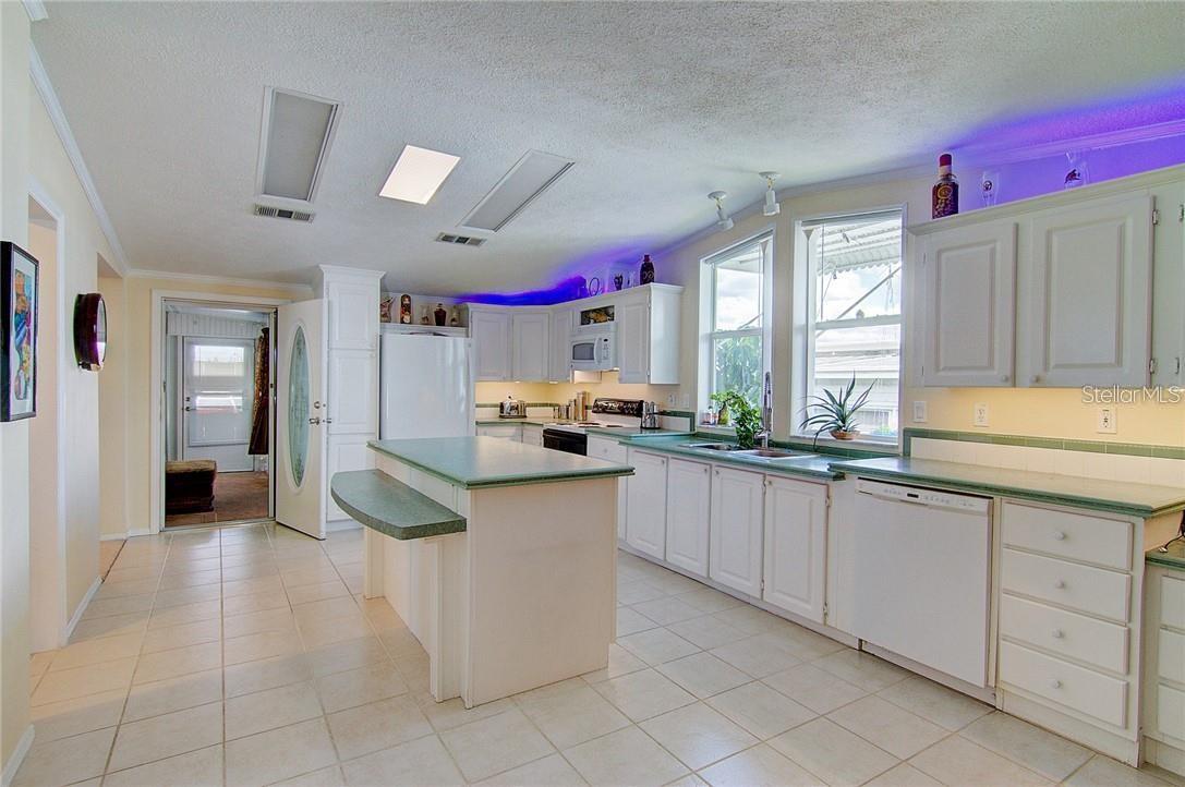 314 50TH AVENUE TER W