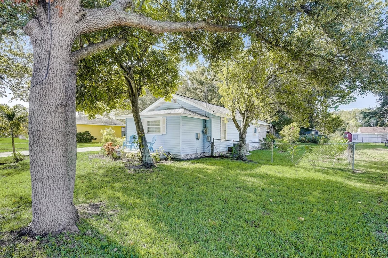 709 19TH AVE W