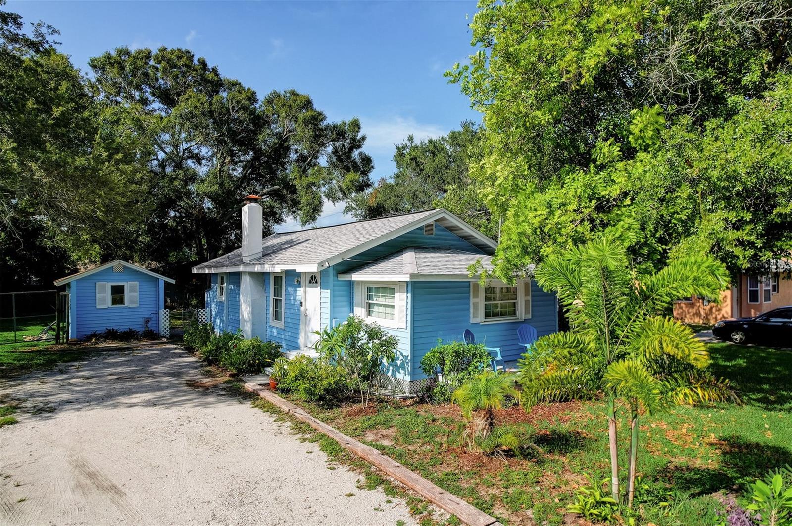709 19TH AVE W