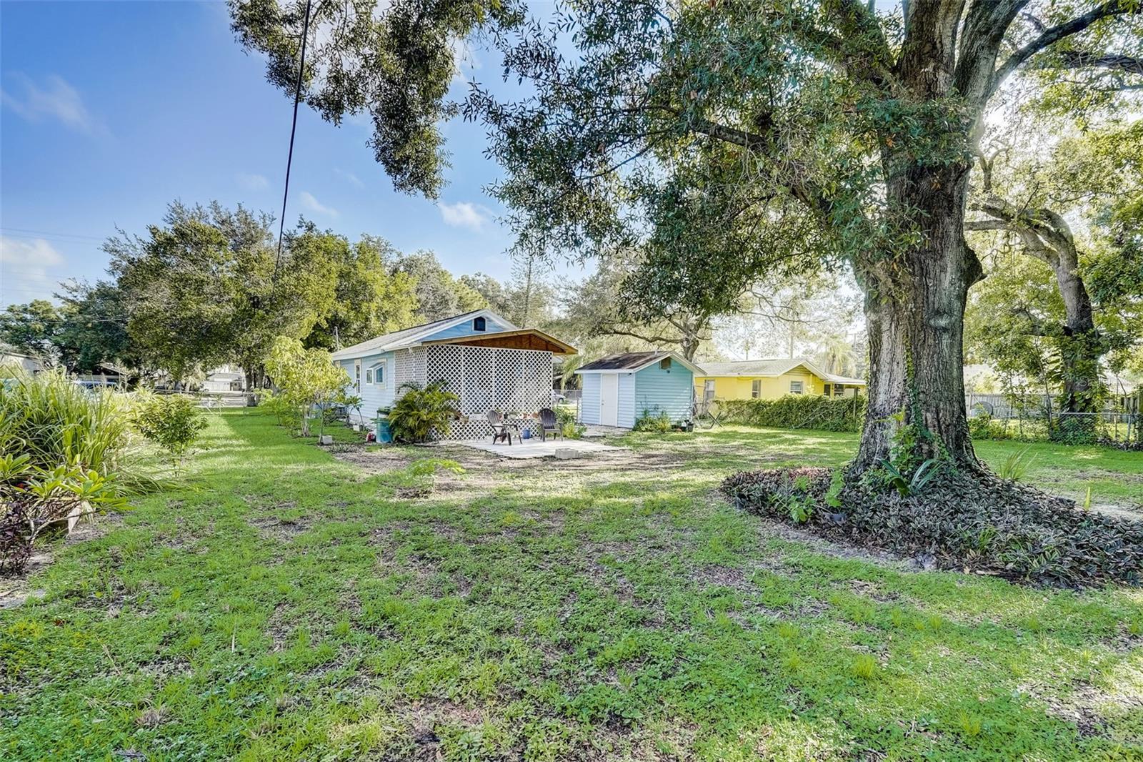 709 19TH AVE W