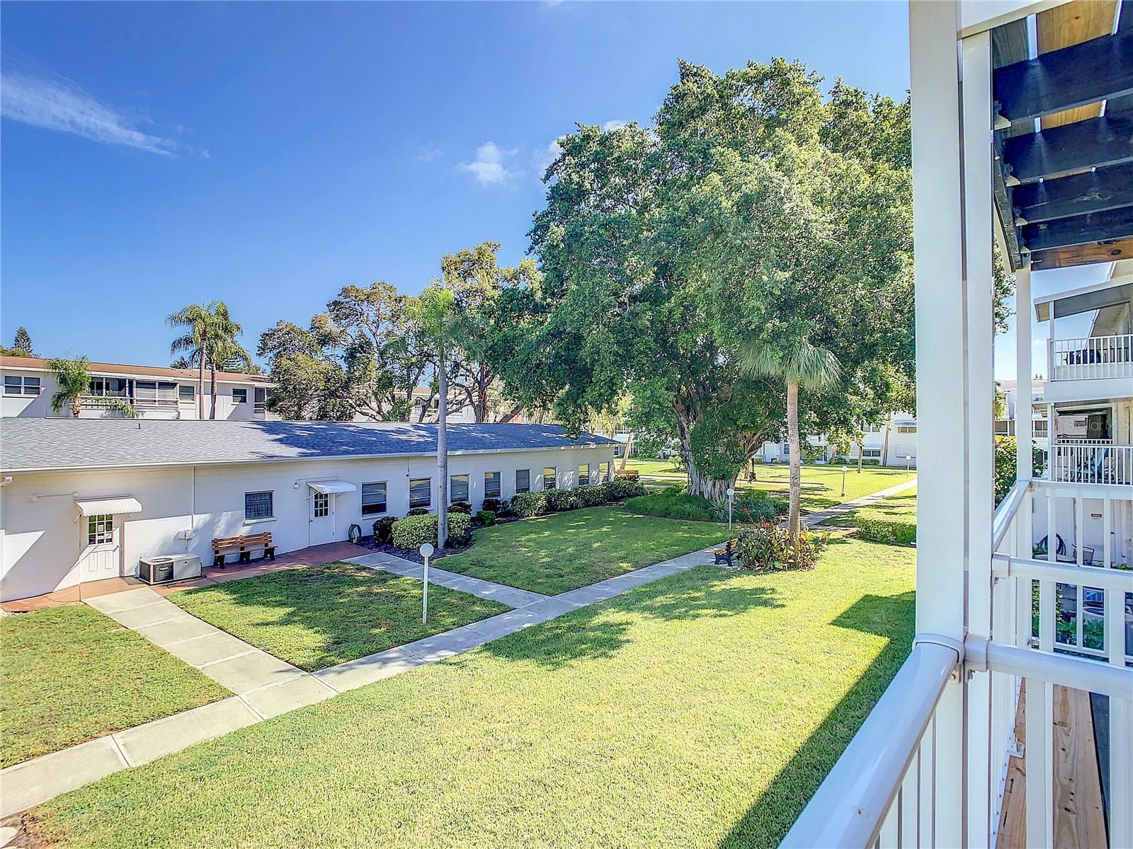 2229 SUNSET DR #E21