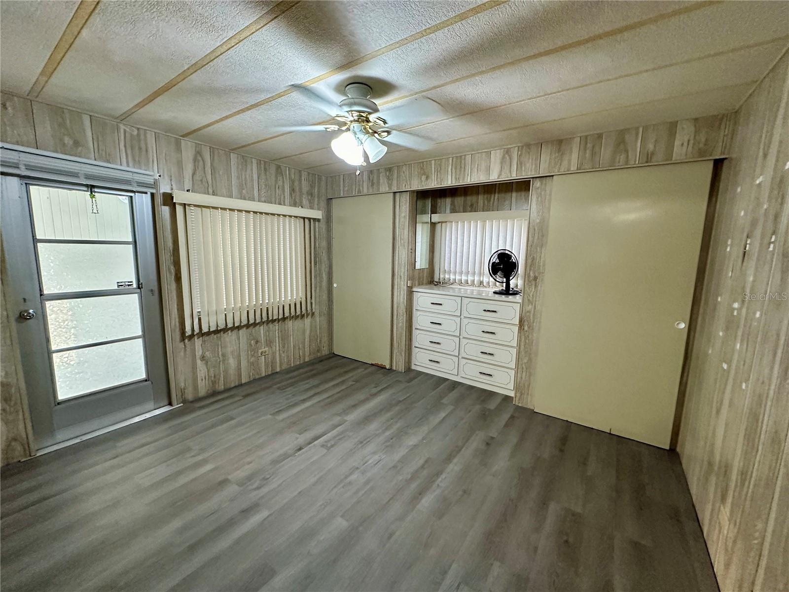 1003 50TH AVE W