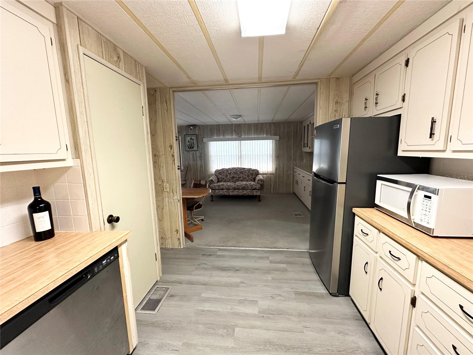 1003 50TH AVE W
