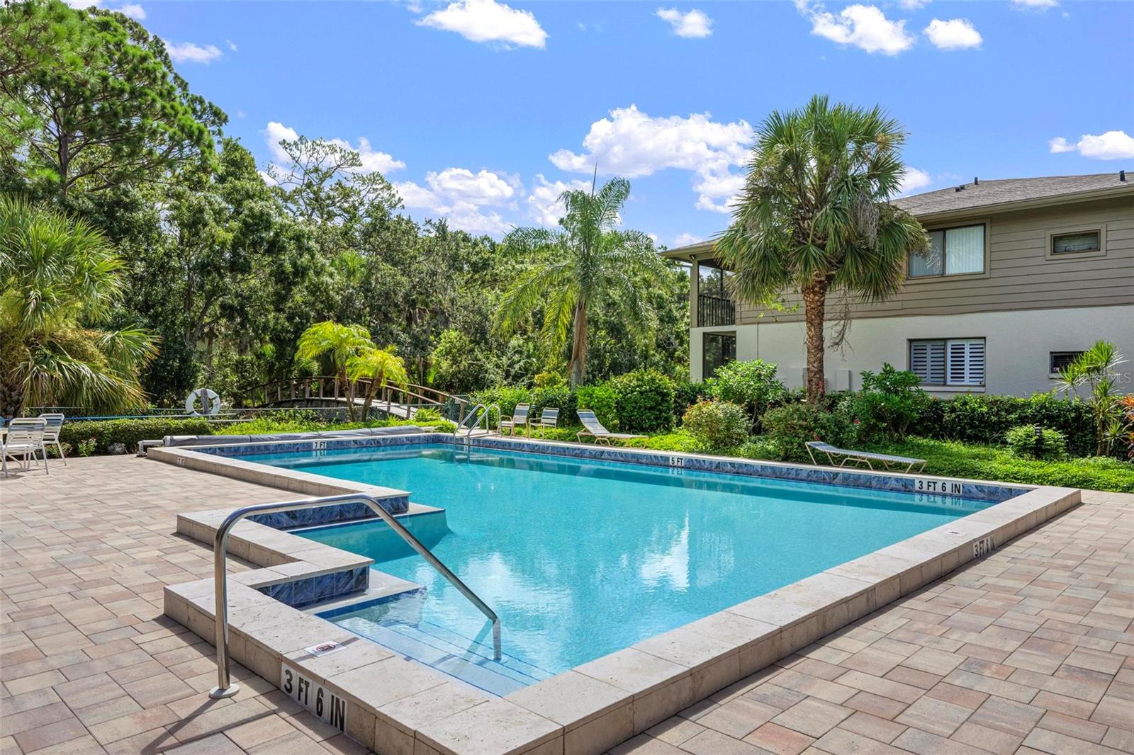 3330 THORNWOOD RD #3330