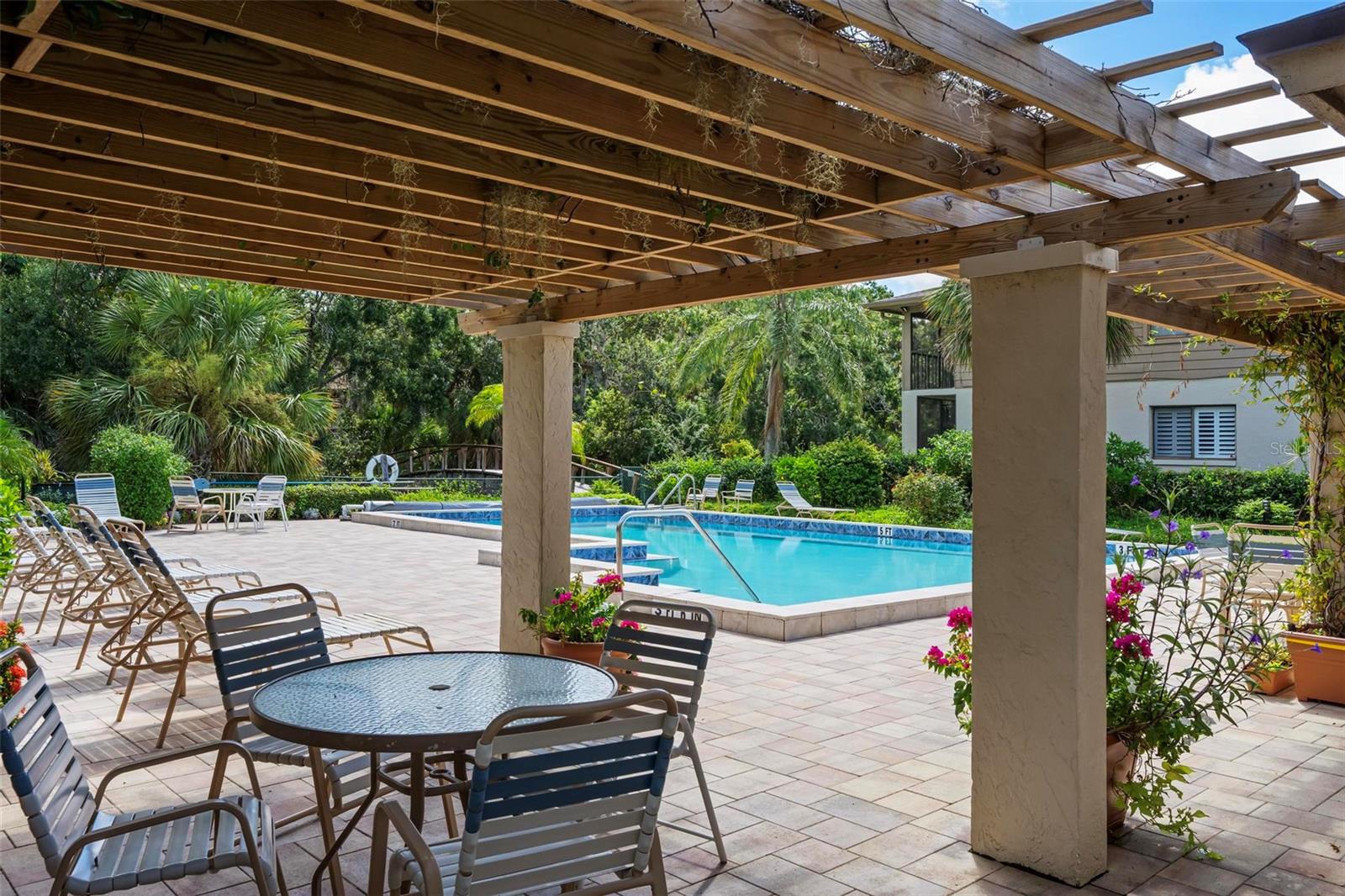 3330 THORNWOOD RD #3330