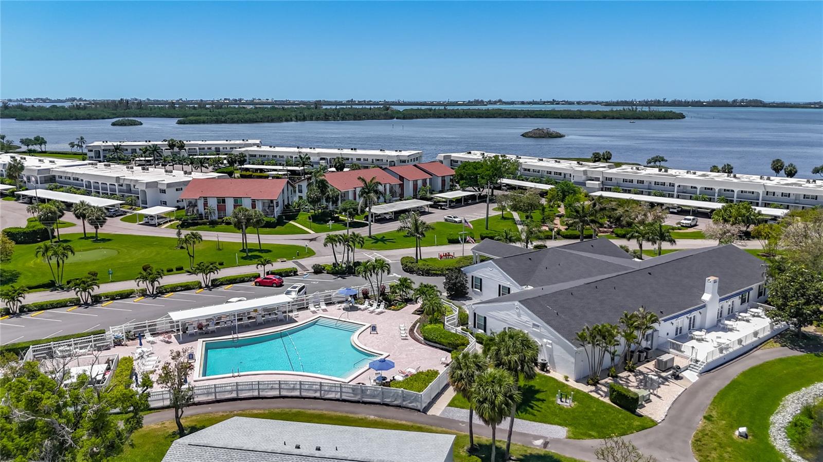4523 W INDEPENDENCE DR