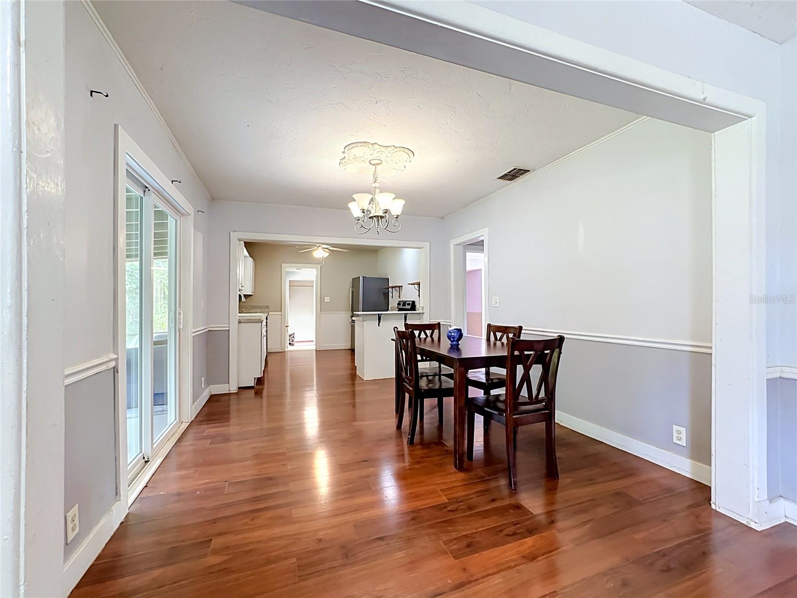 2115 S 55TH AVE E
