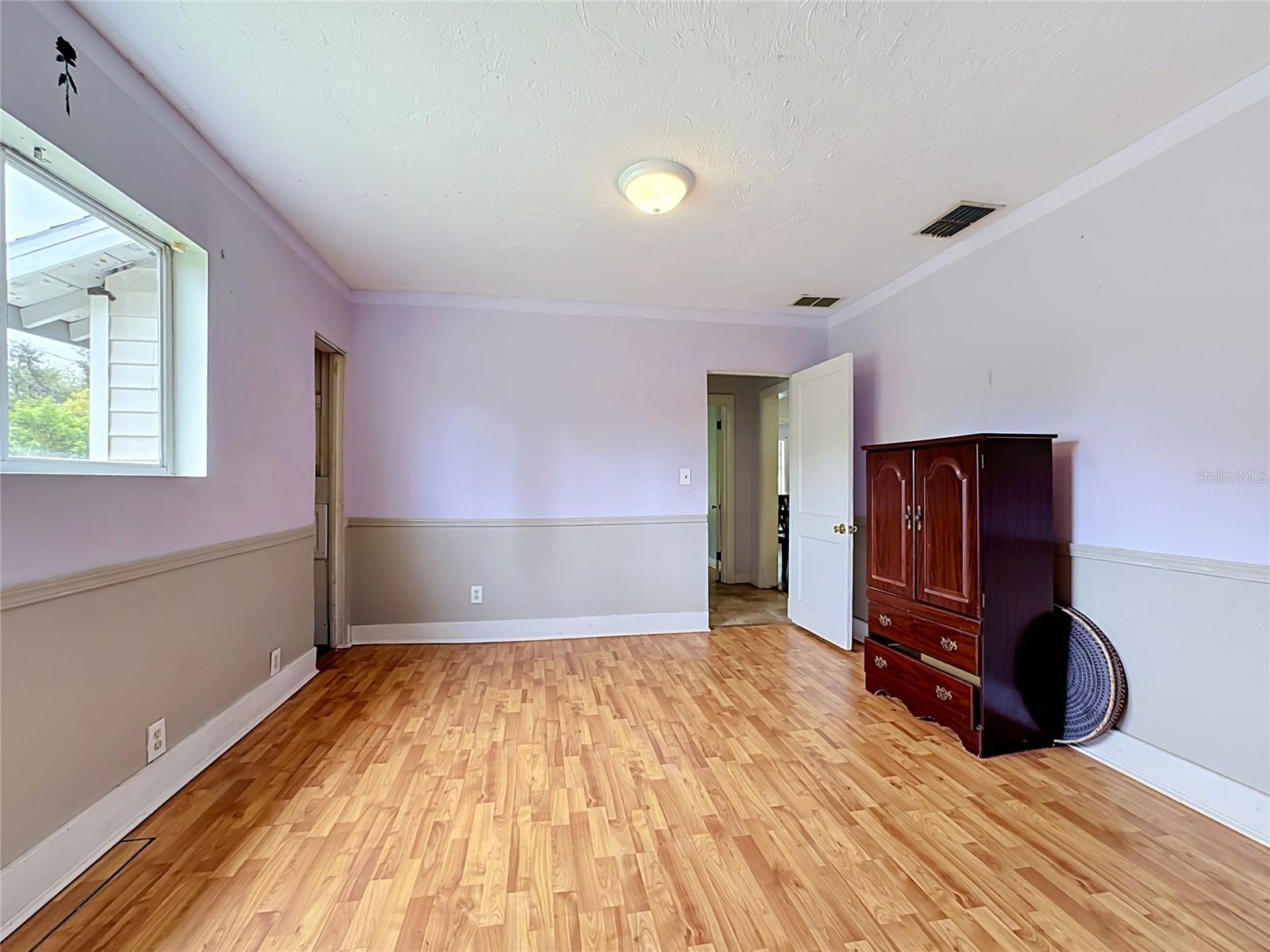2115 S 55TH AVE E