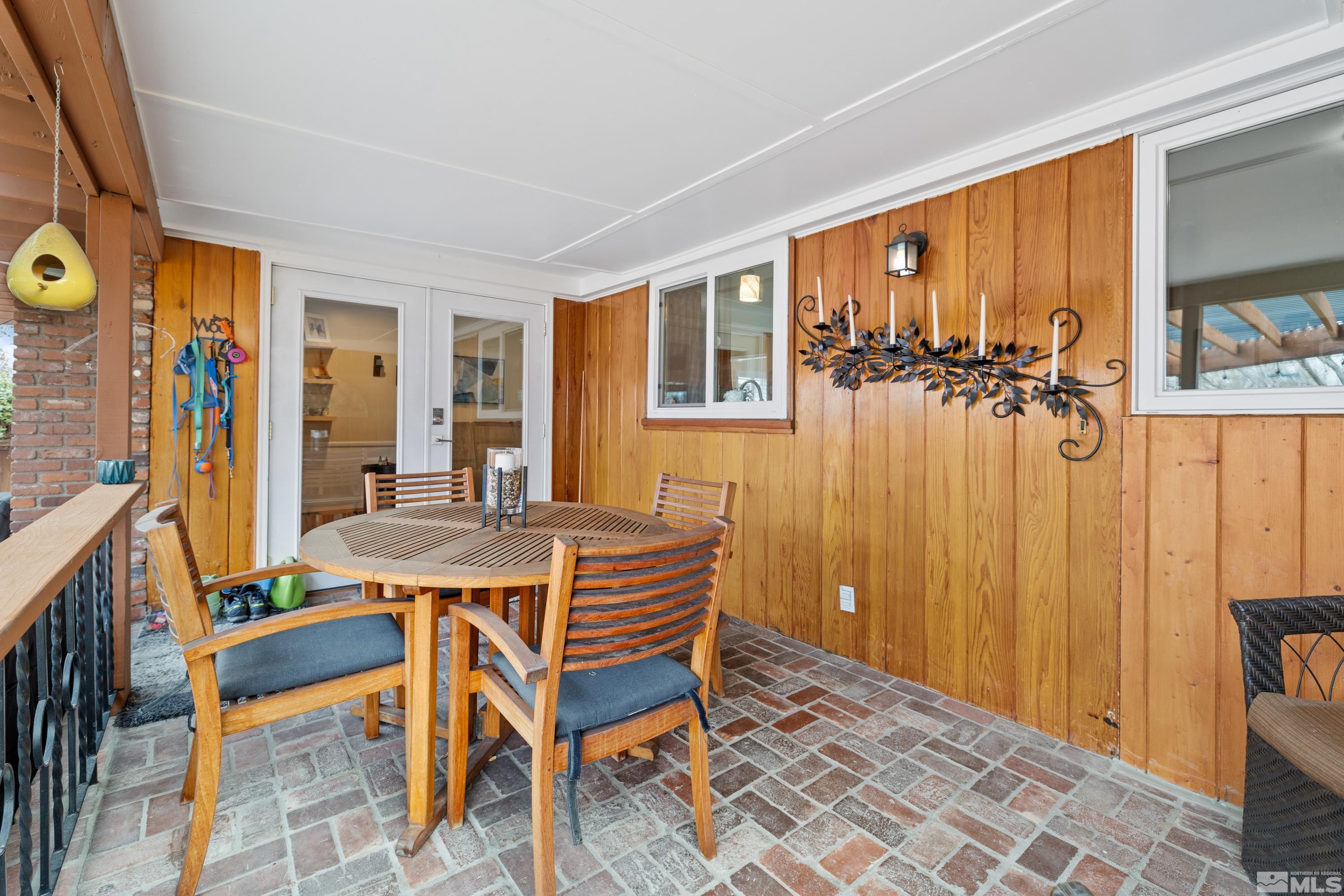 1140 Sharon Way