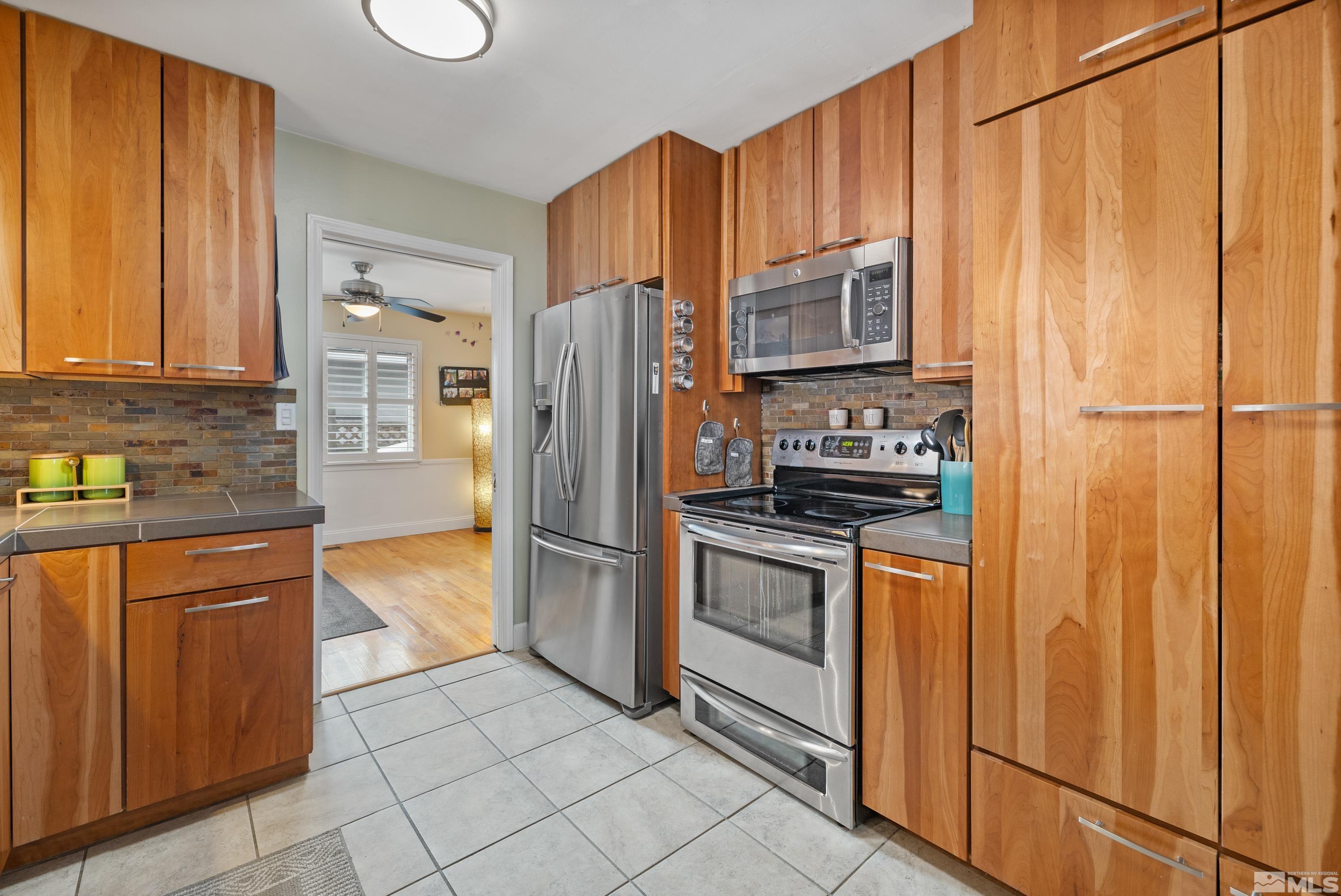 1140 Sharon Way