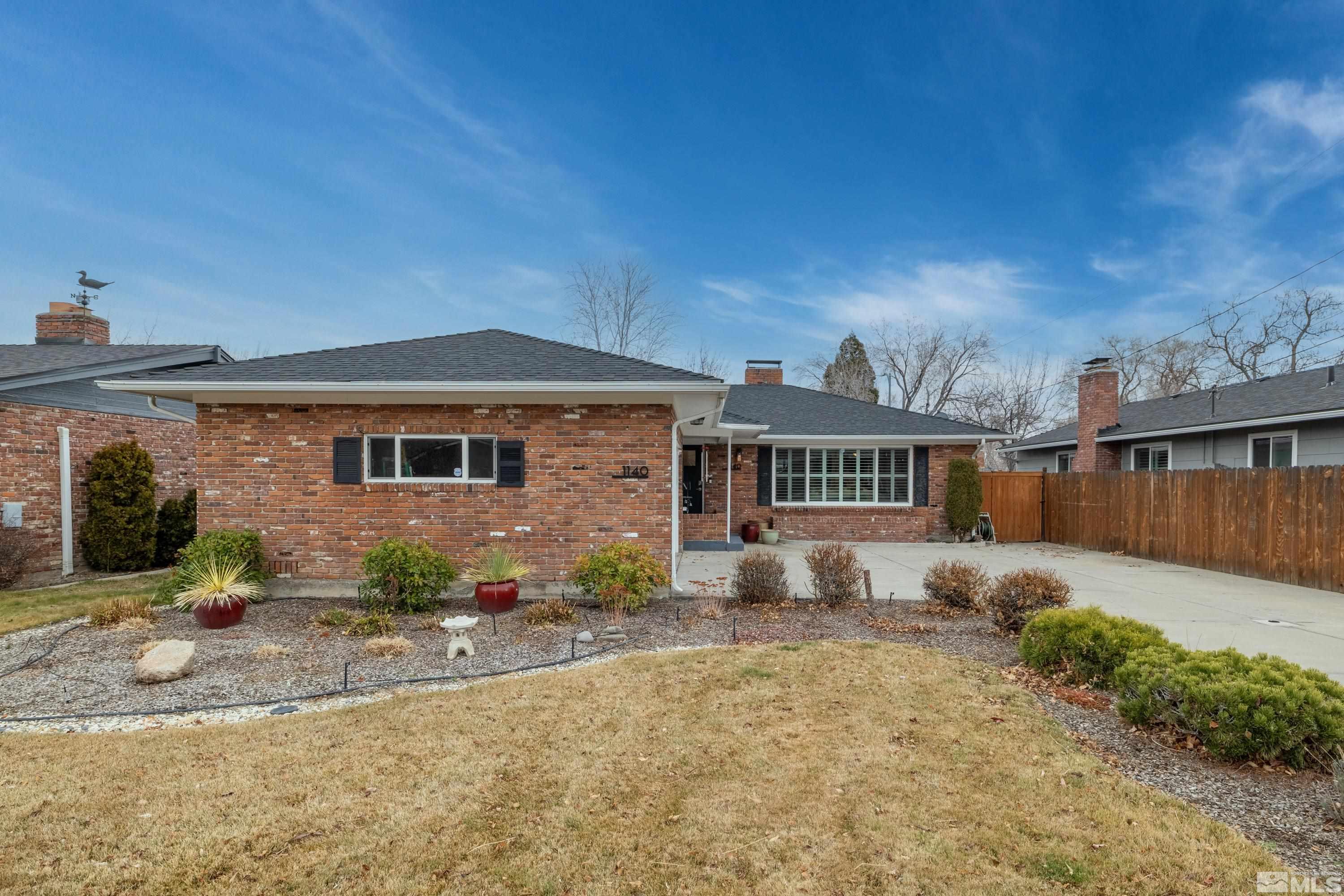 1140 Sharon Way