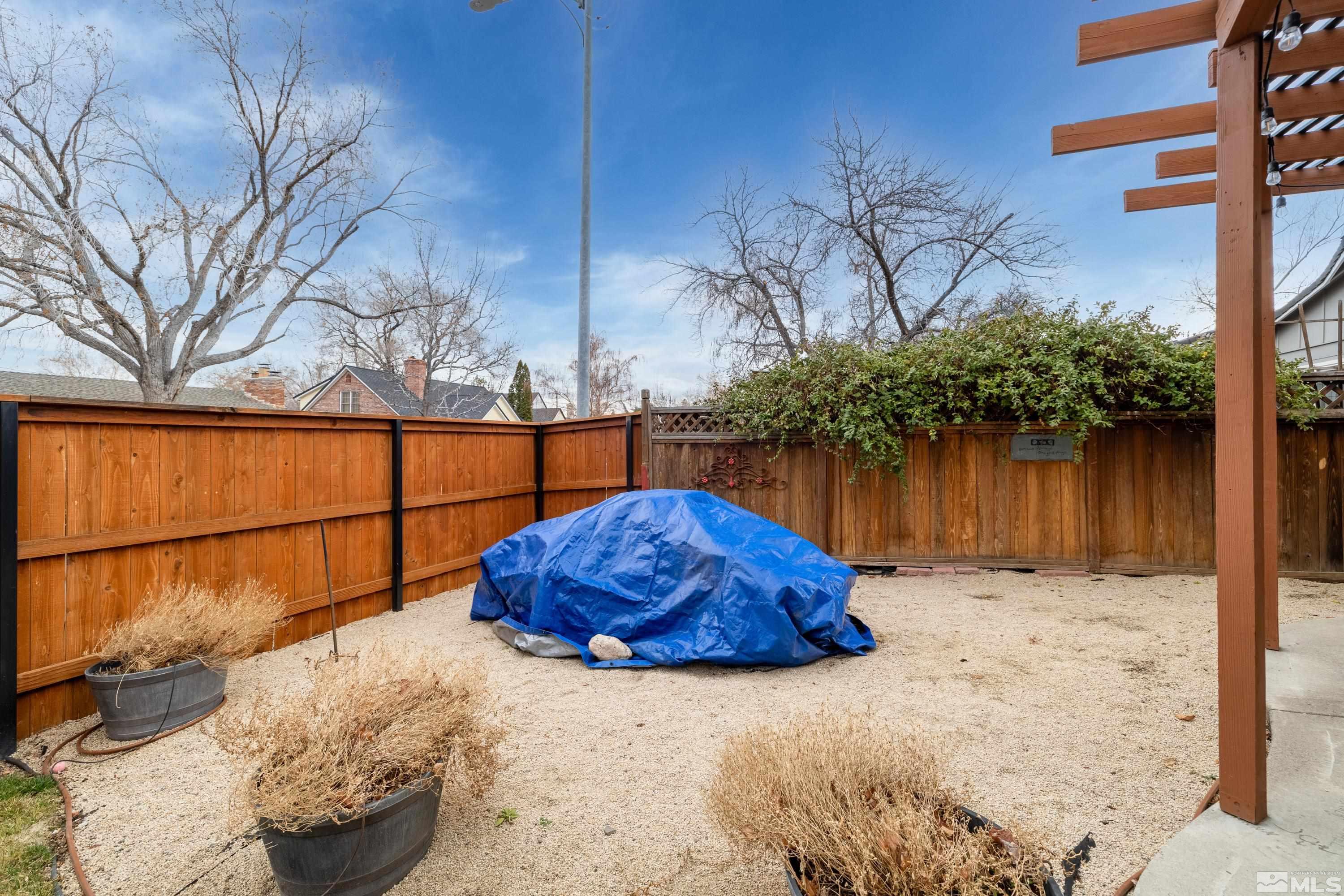 1140 Sharon Way