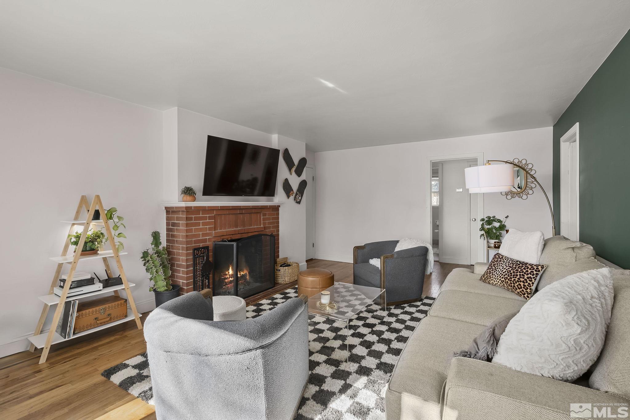 35 Hastings Dr