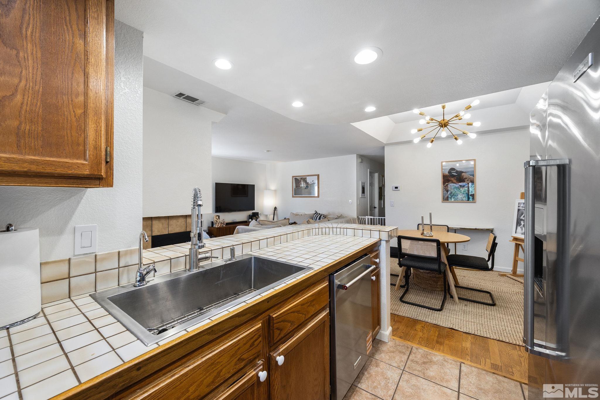 3100 Wedgewood Ct