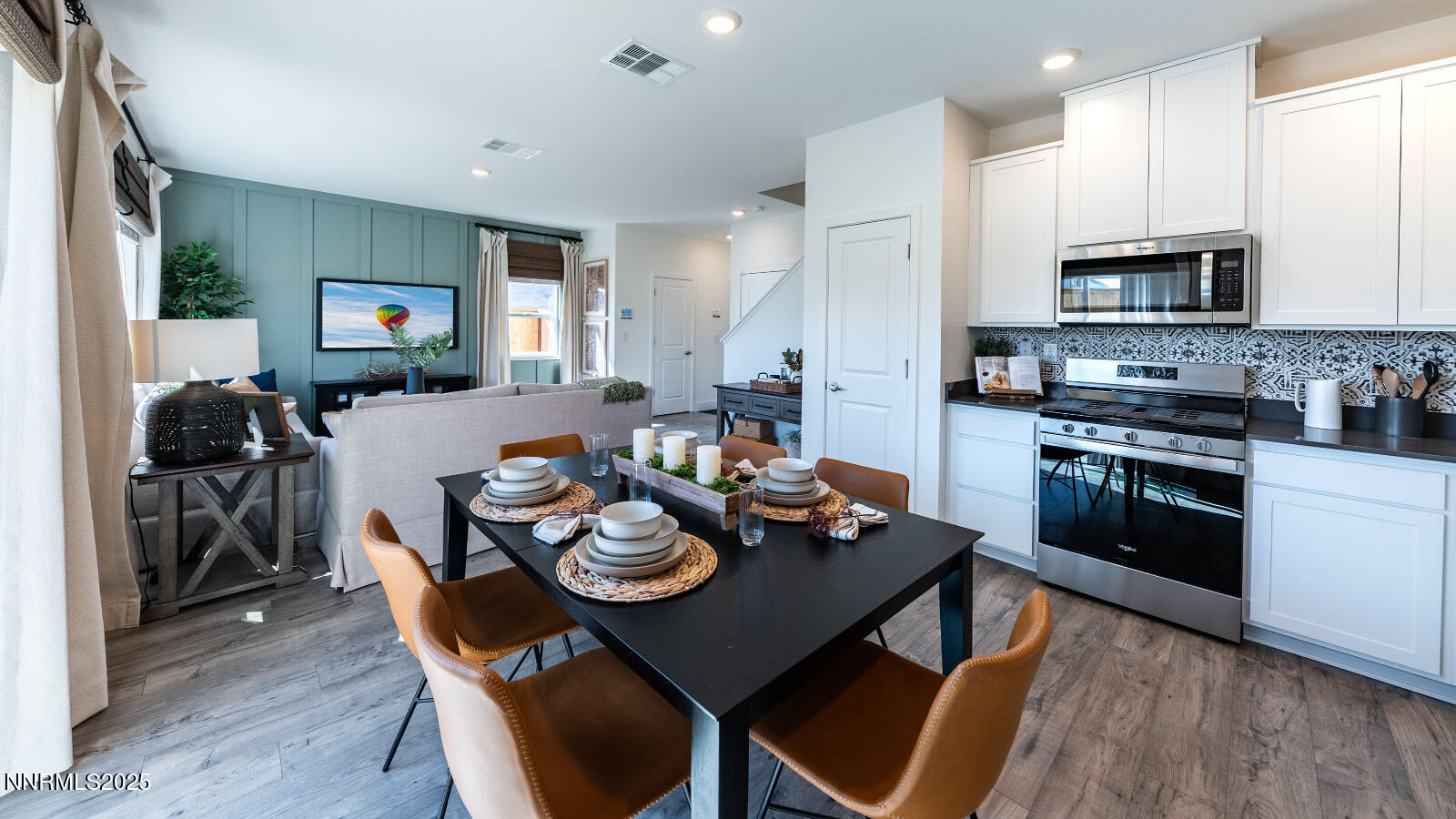 1978 Silicone Drive, Lot #135