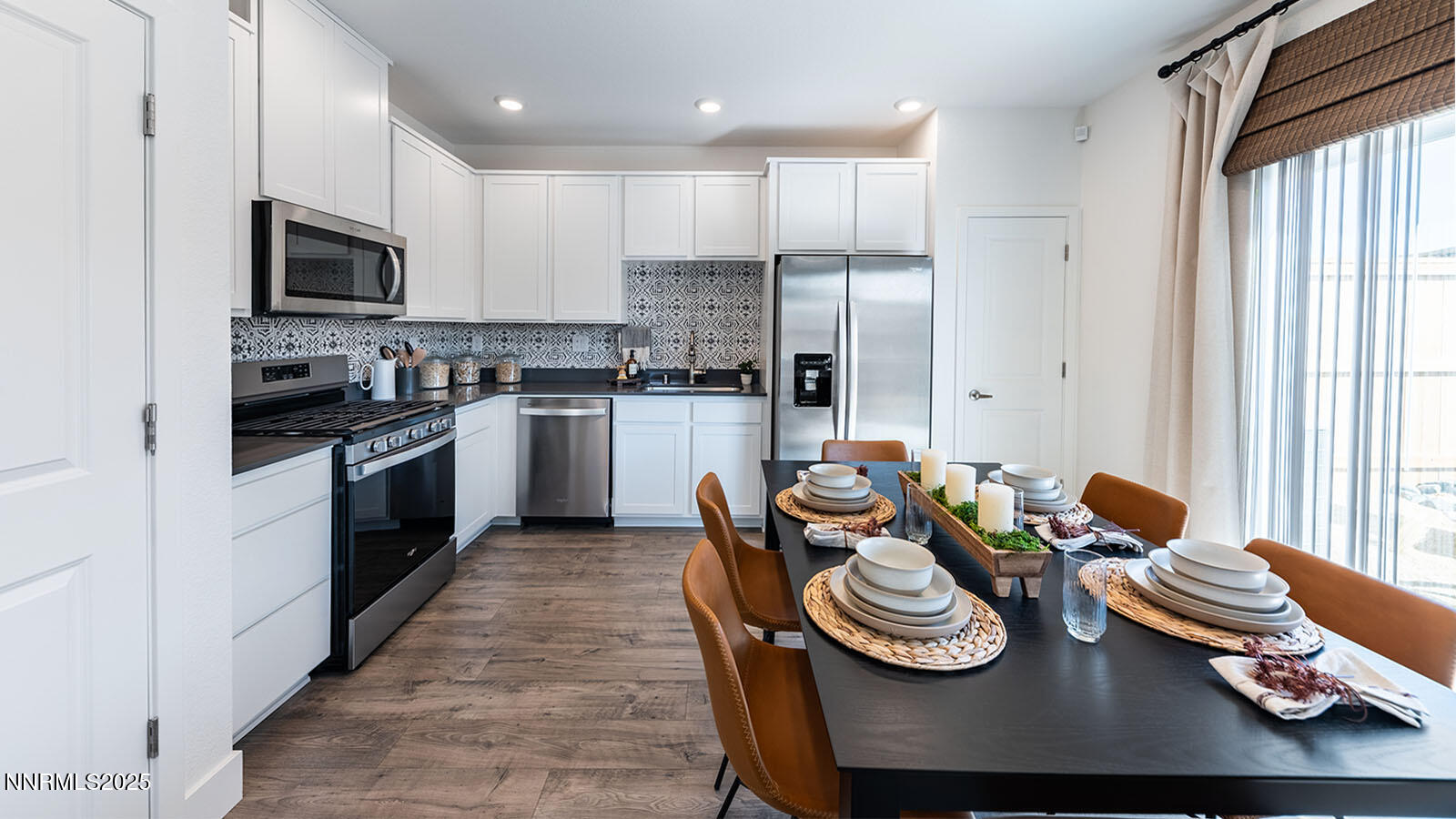 1978 Silicone Drive, Lot #135