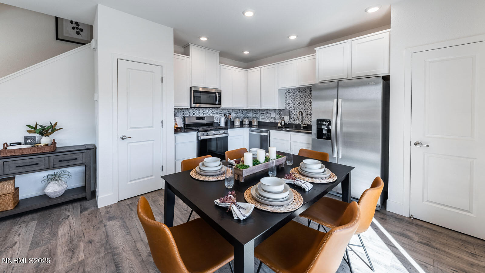 1978 Silicone Drive, Lot #135