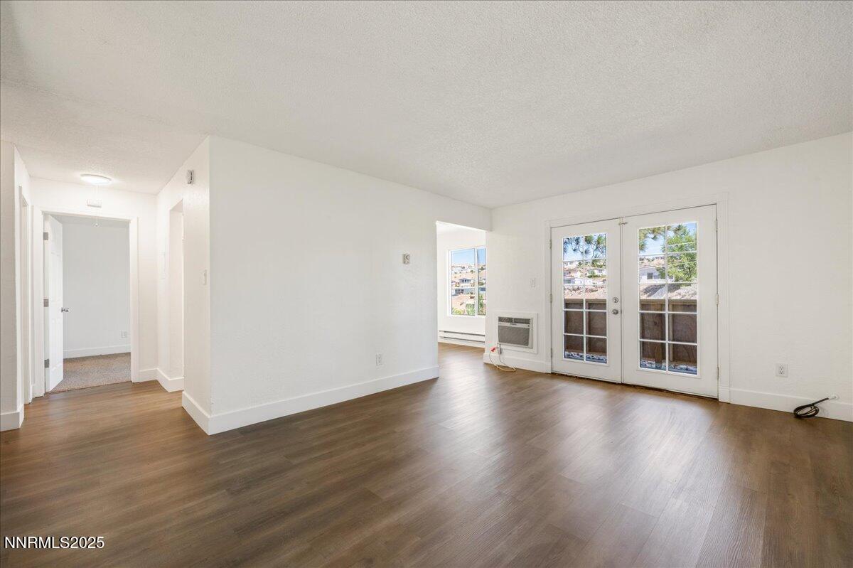 3903 Clear Acre Lane, APT 13