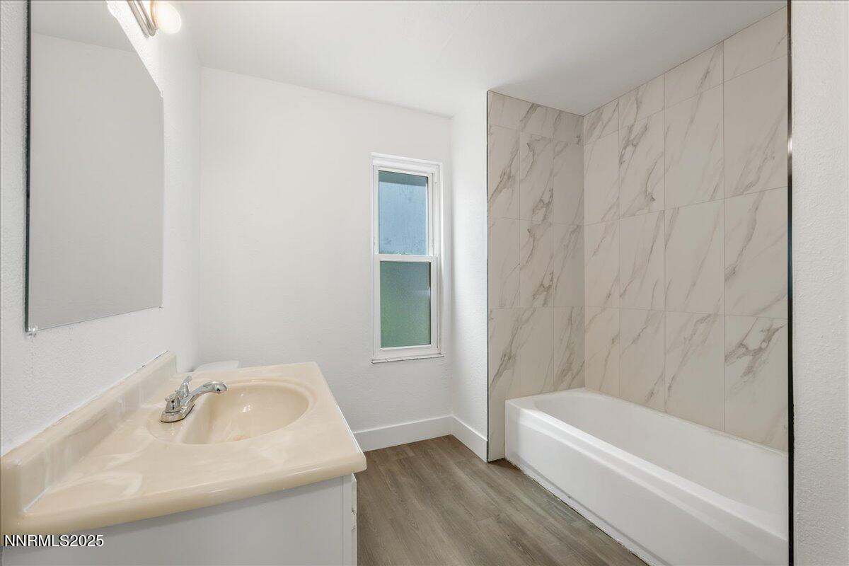 3903 Clear Acre Lane, APT 13