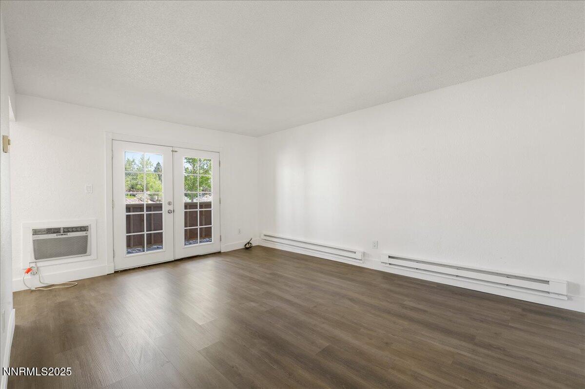 3903 Clear Acre Lane, APT 13