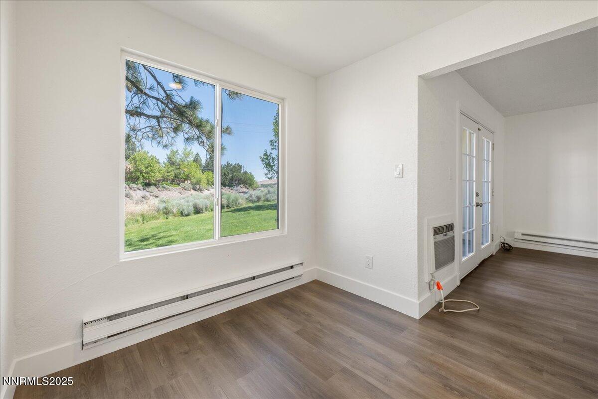 3903 Clear Acre Lane, APT 13