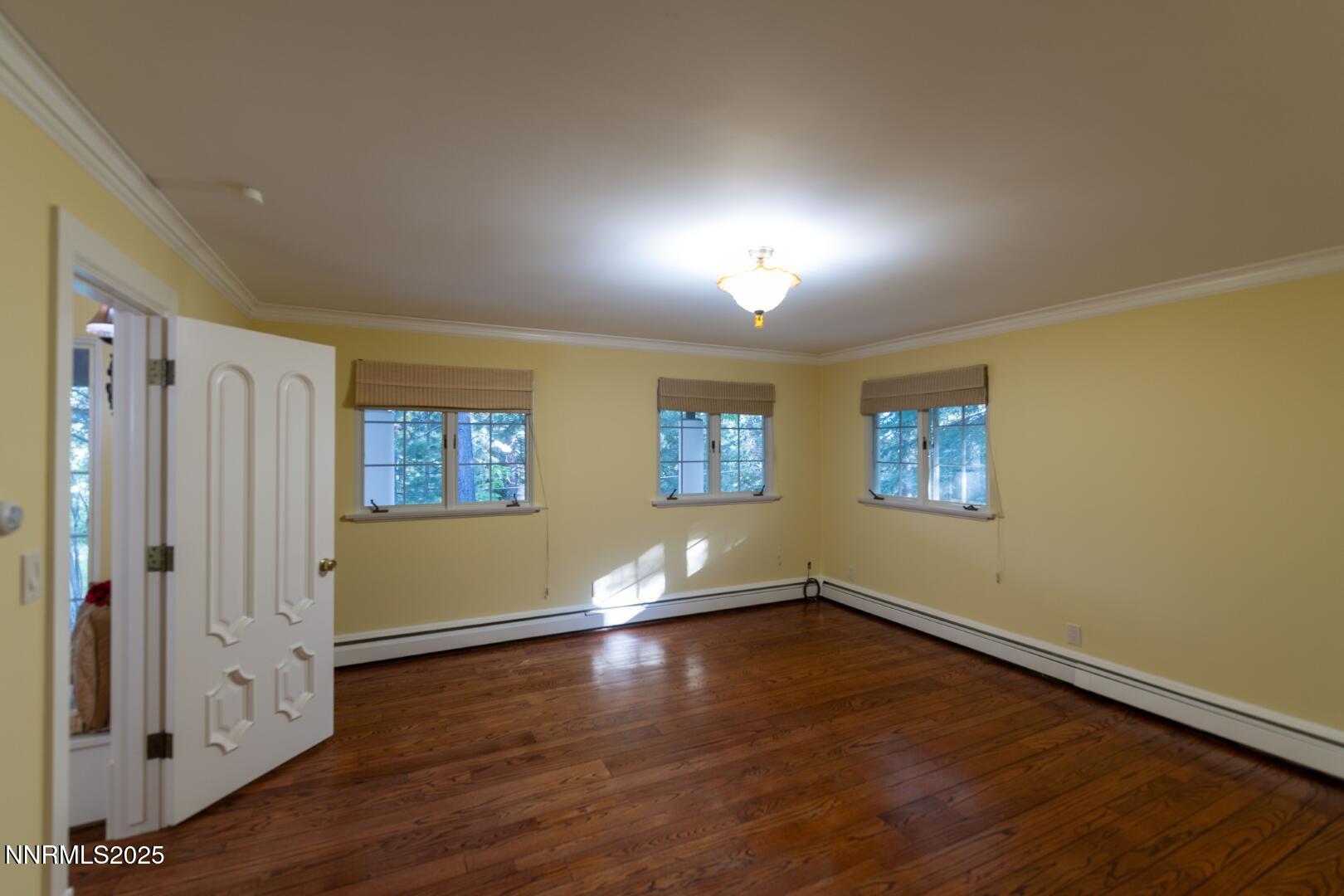 976 Caddie Court