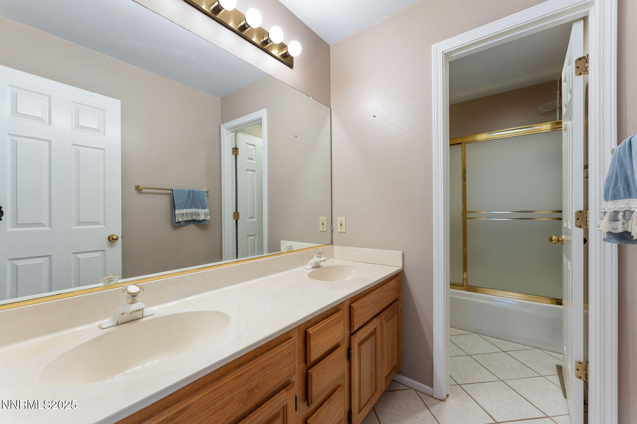 3208 Thornhill Drive