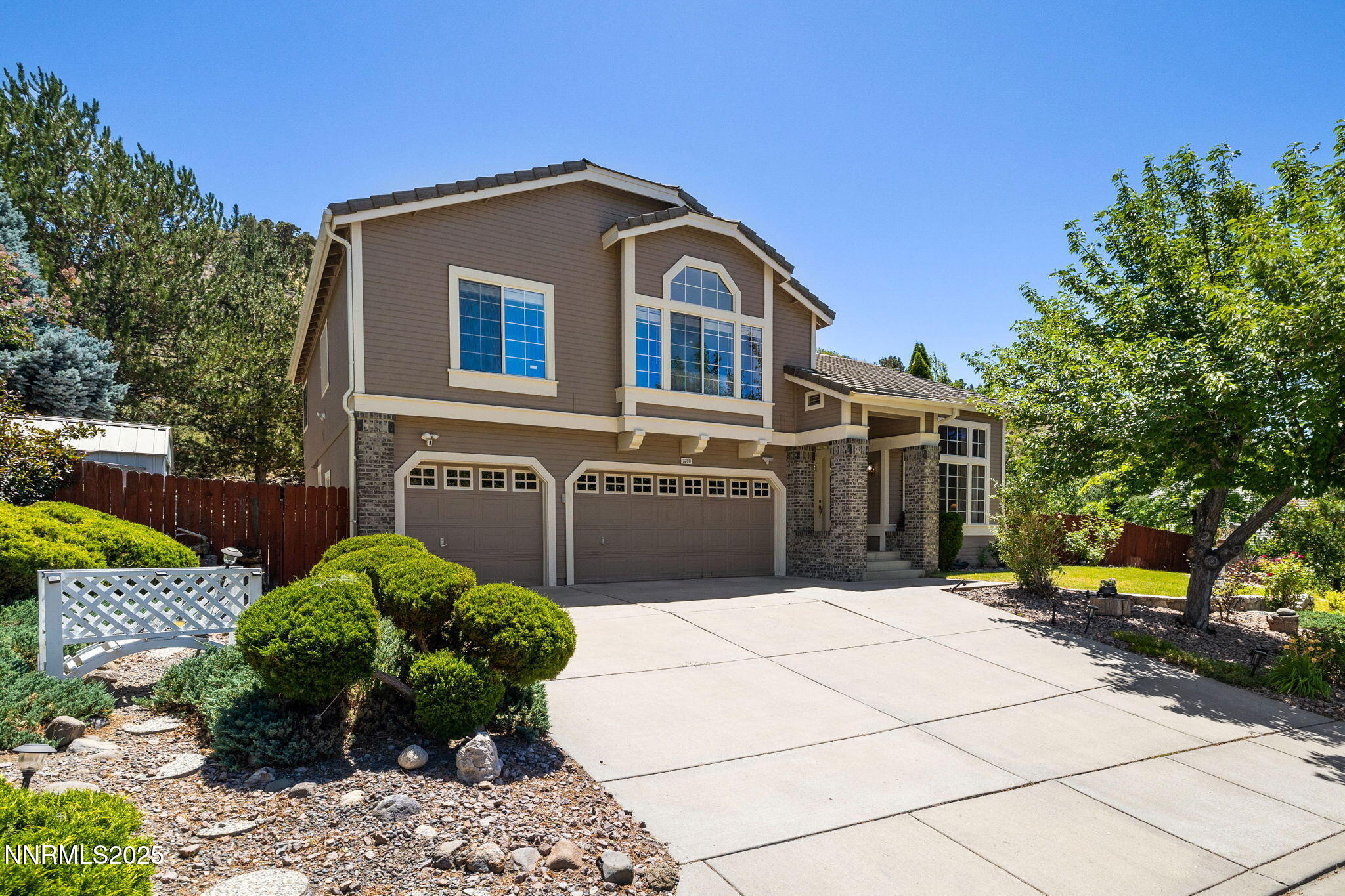 3208 Thornhill Drive