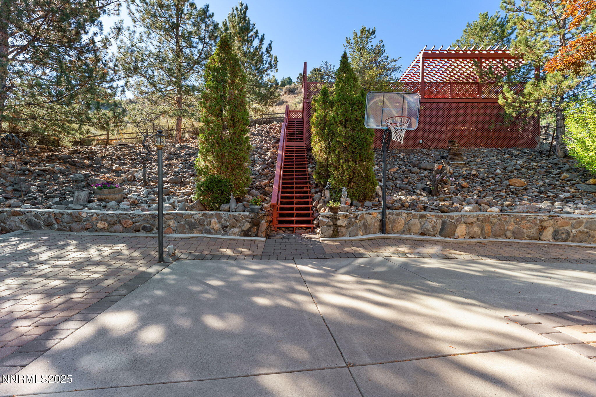 3208 Thornhill Drive