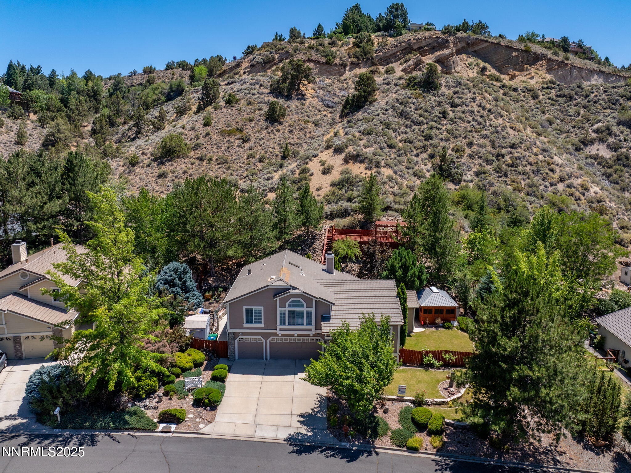 3208 Thornhill Drive