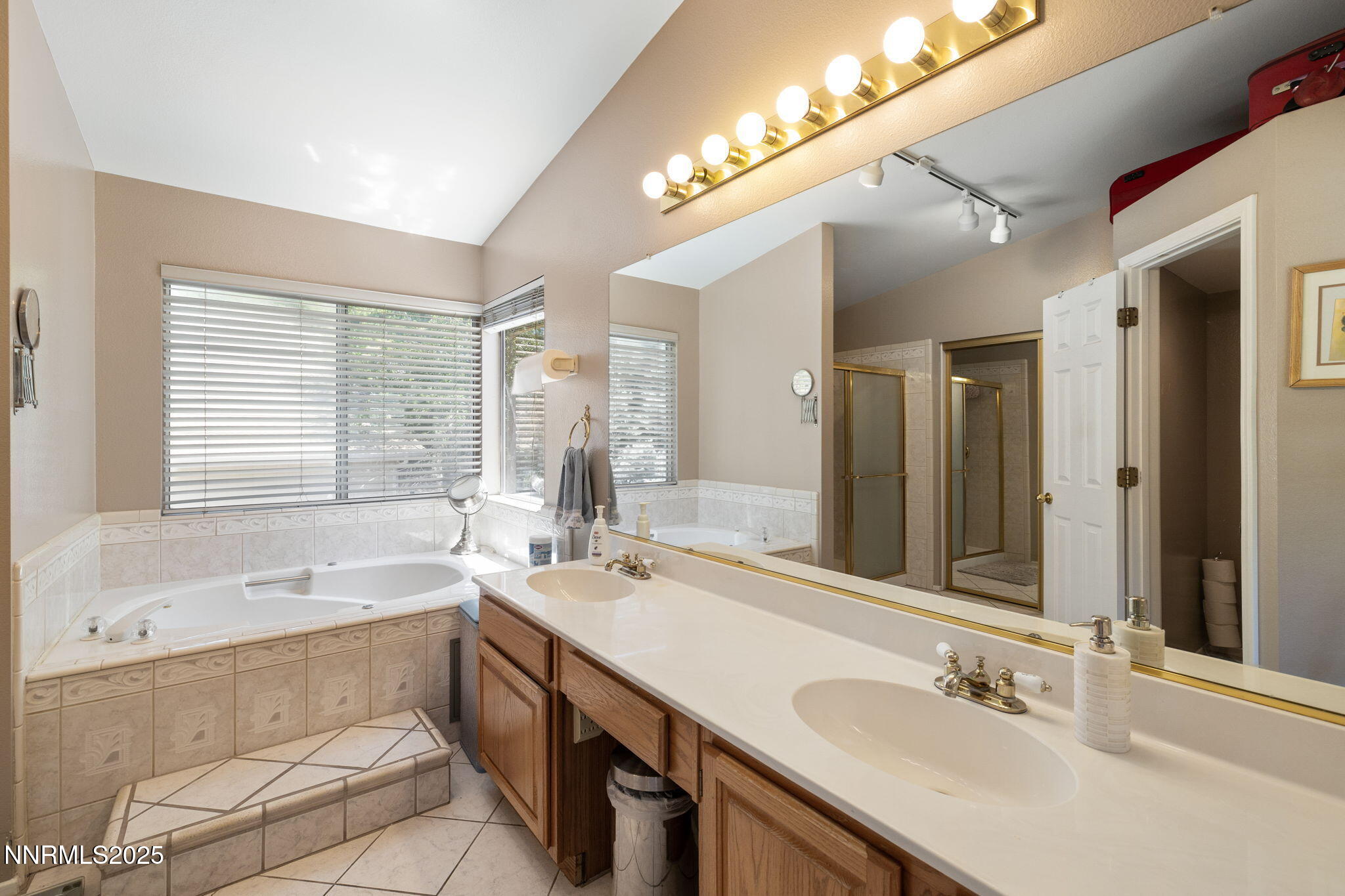 3208 Thornhill Drive