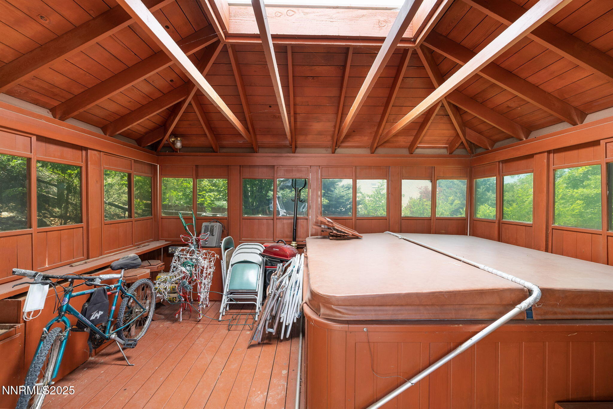 3208 Thornhill Drive