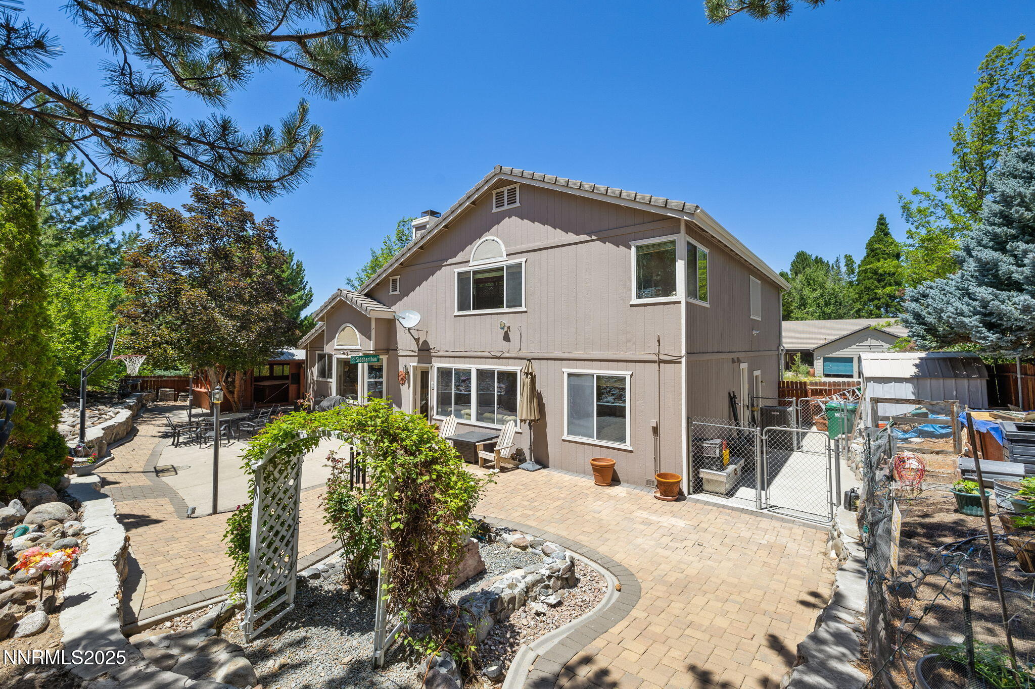 3208 Thornhill Drive